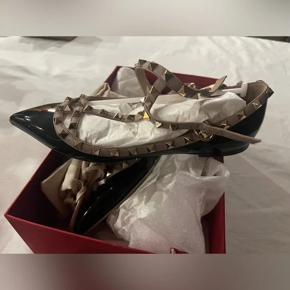 Valentino Shoes in size 39 - Picture 3 of 3